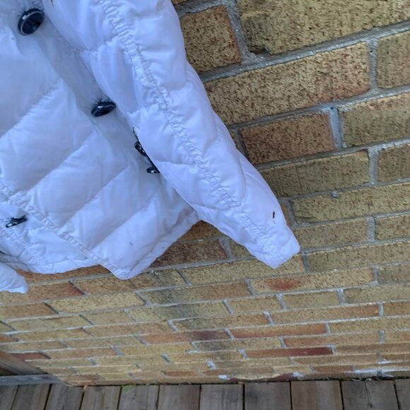 Burberry Goose Down Novacheck Puffer Jacket Medium White - Picture 11 of 16